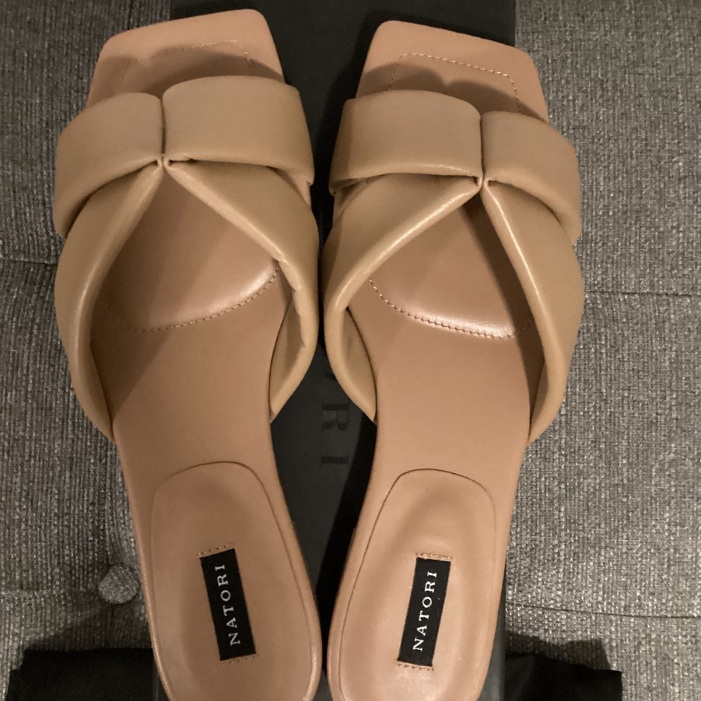 Natori Vitta Slide Sandal (Women) 9.5M - Picture 7 of 11